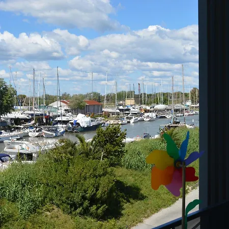 Apartament River Glimpse *